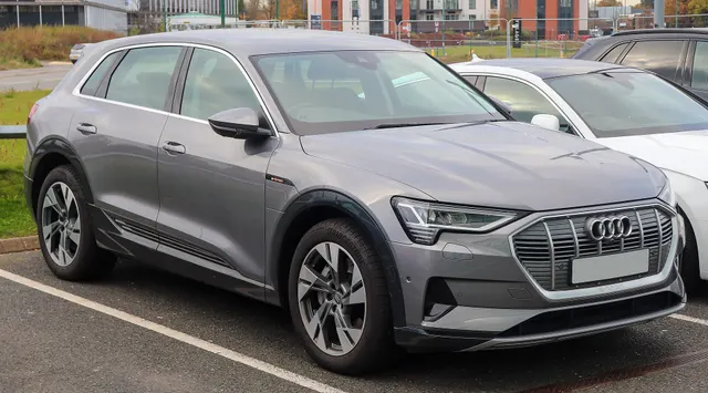 Audi SQ8 SUV e-tron