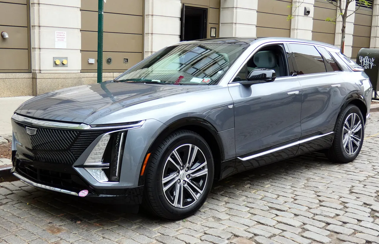 Cadillac LYRIQ 600 E4 (MY24)