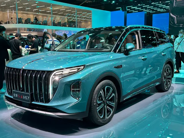 Hongqi E-HS7 111 kWh Long Range