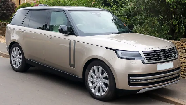 Land Rover Range Rover EV550 (MY27)