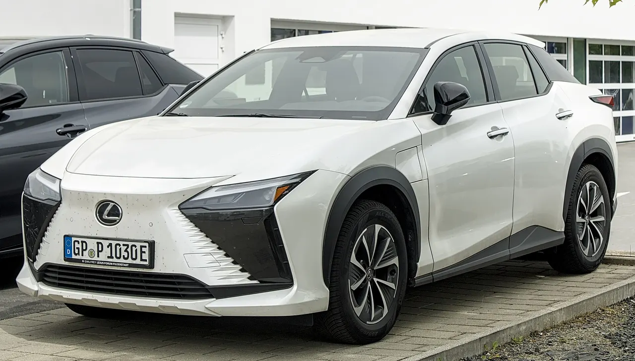 Lexus RZ 500e (MY26)