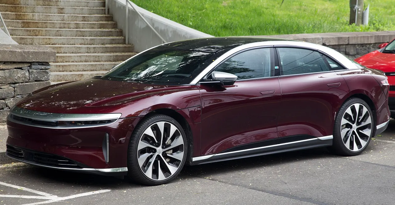 Lucid Air Touring (MY25)