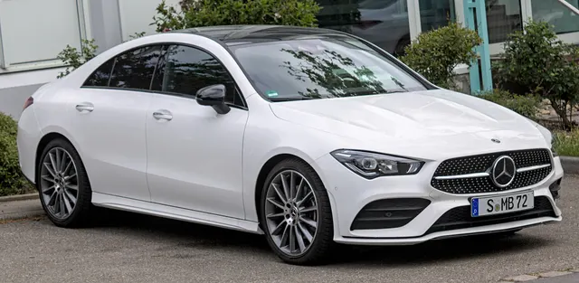 Mercedes-Benz CLA 200