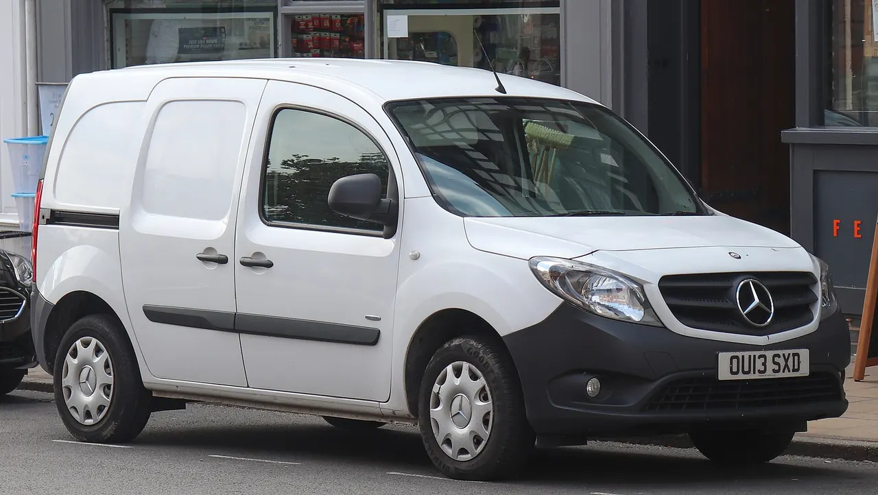 Mercedes-Benz EQT 200 Long