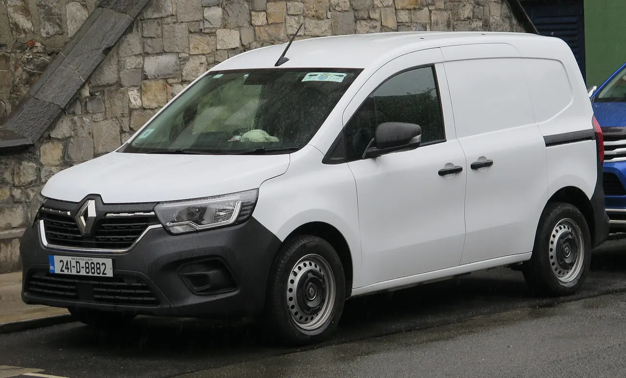 Nissan Townstar EV Passenger L2