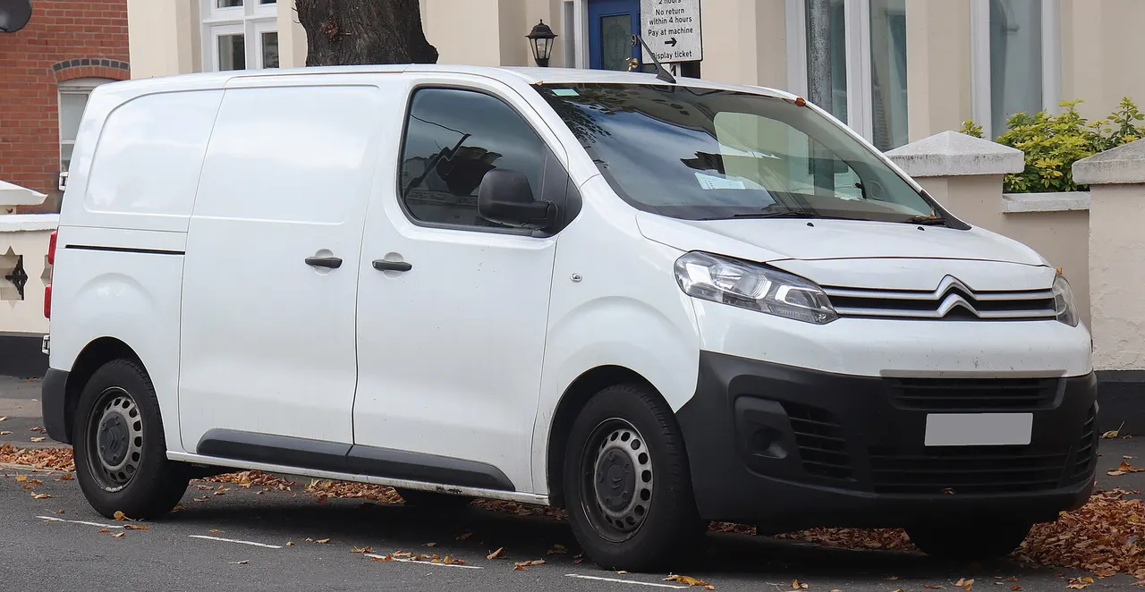 Peugeot e-Traveller Standard 75 kWh