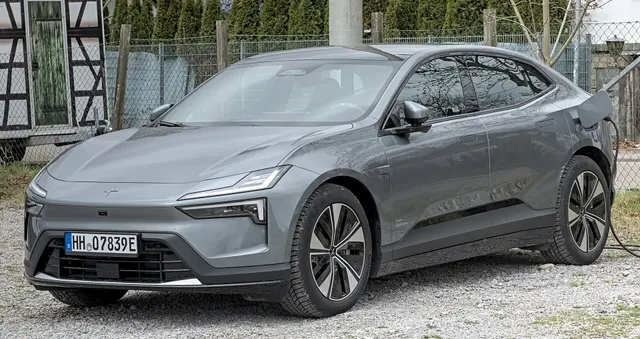 Polestar 4 SUV Dual Motor (MY27)
