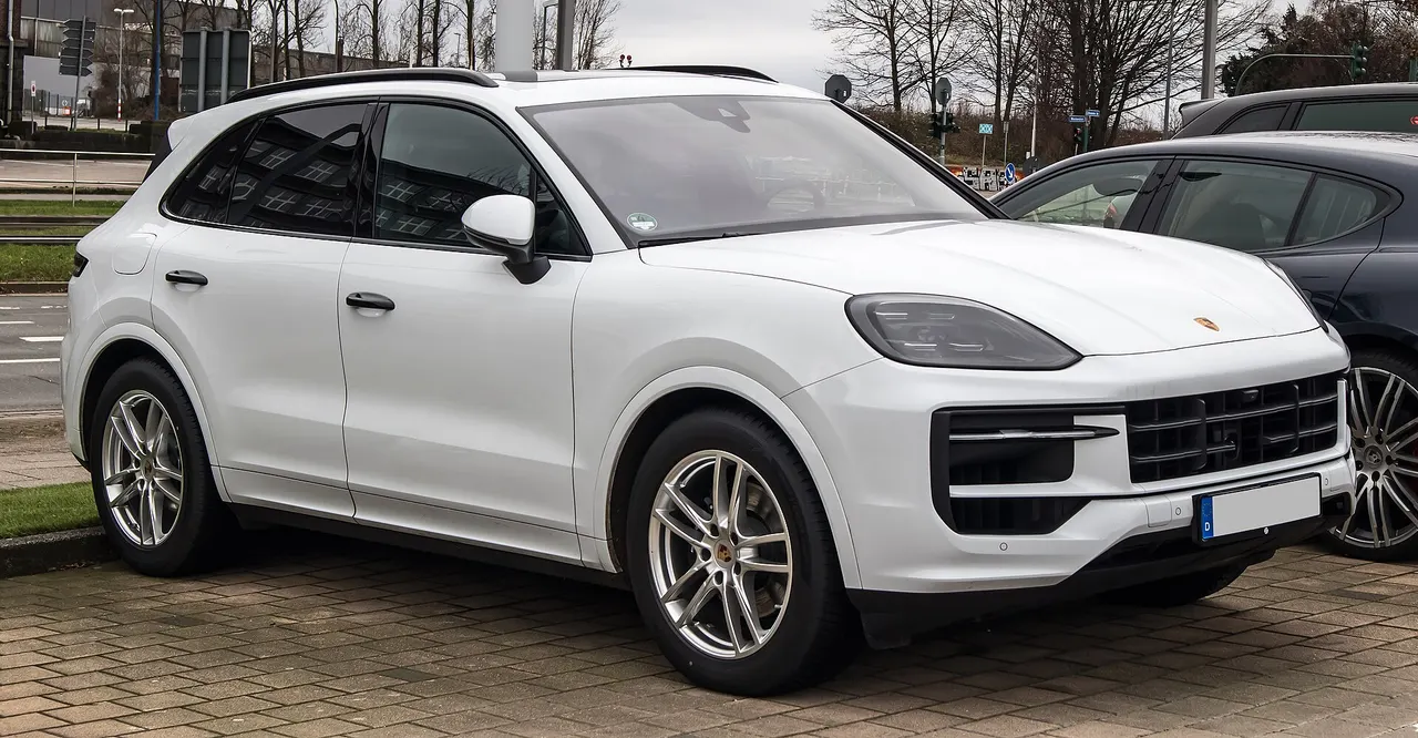 Porsche Cayenne Turbo Coupé Electric (MY26)