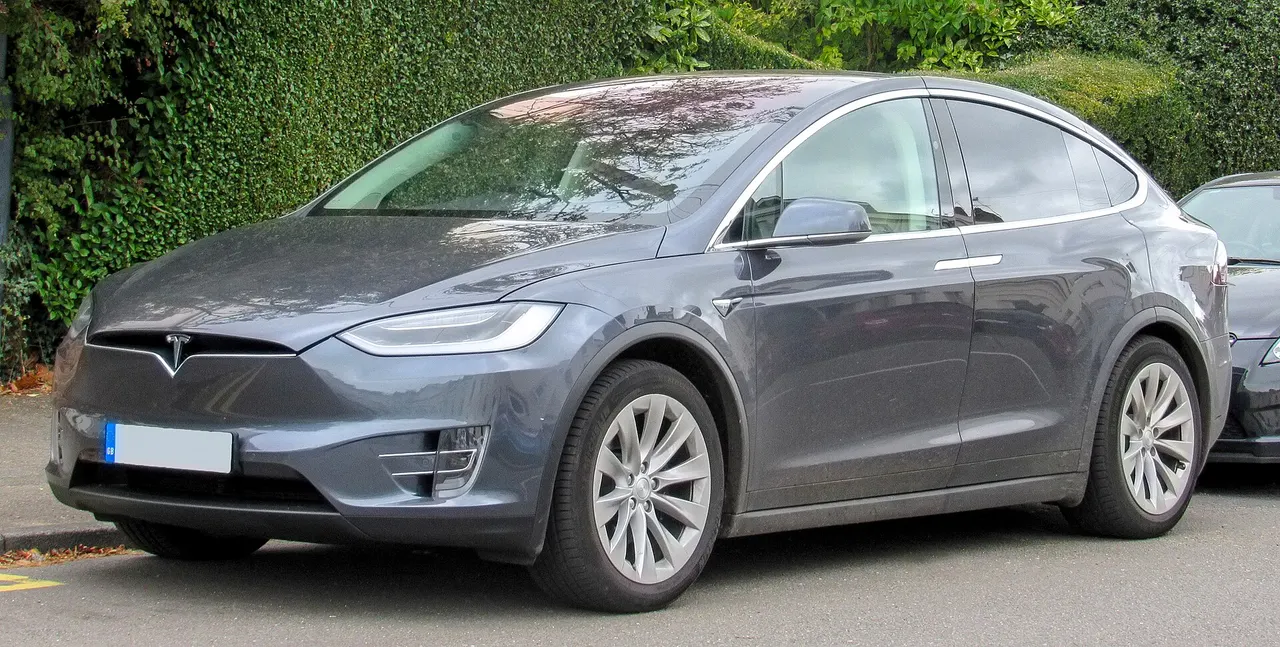 Tesla Model X Long Range Plus