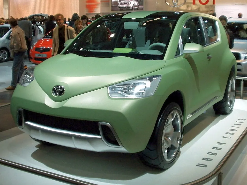 Toyota Urban Cruiser 61.1 kWh AWD