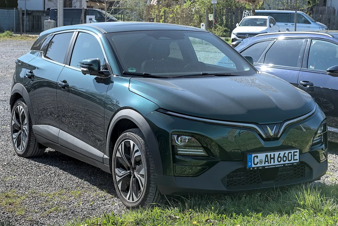 VinFast VF 6 Eco